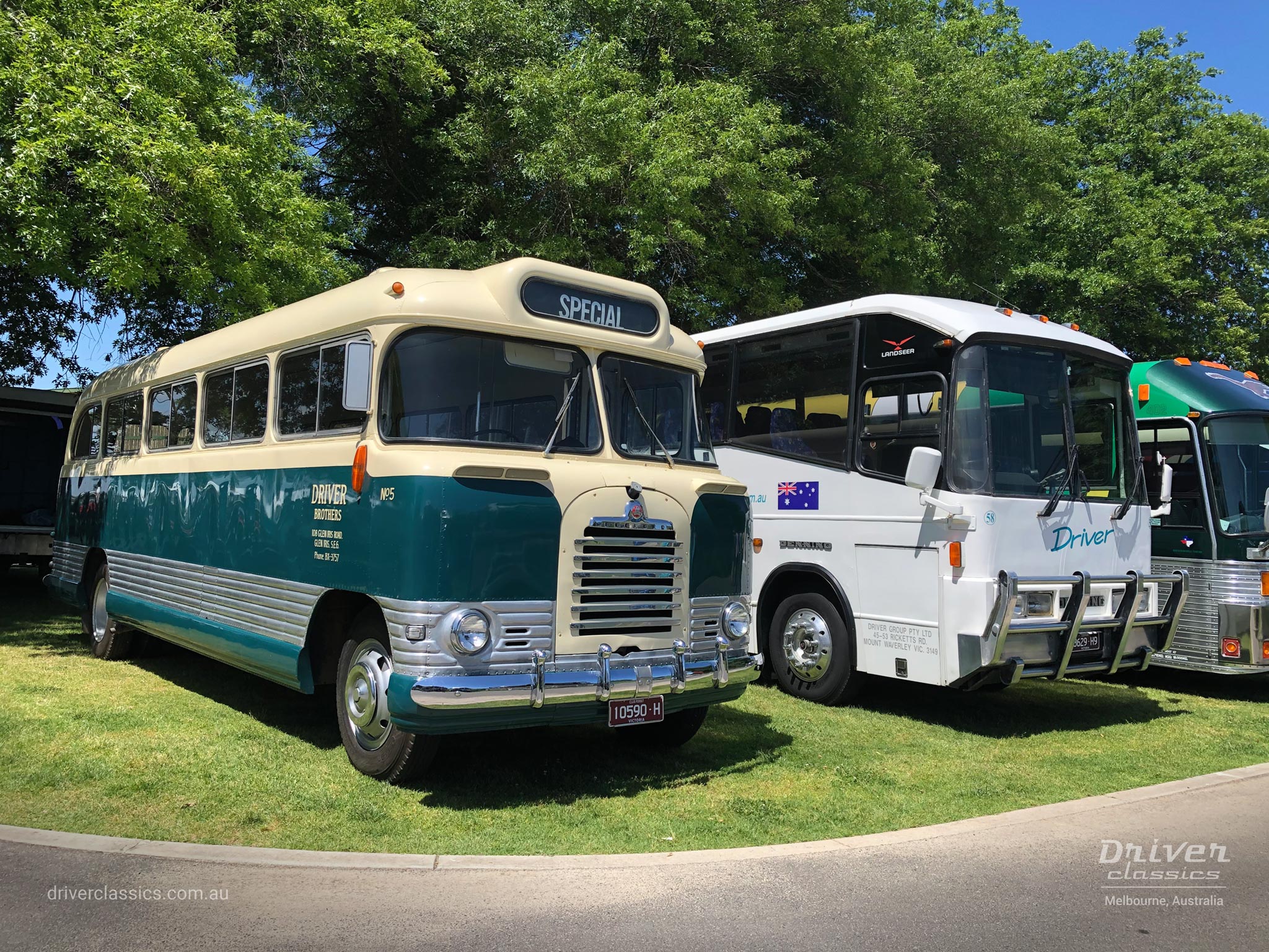 Bedford SB3 ‘flat screen’ bus (1959 model), also a GM Denning Landseer bus (1989 model) and Eagle Model 20 bus (1989 model). Photo taken at Yarra Glen VIC in November 2023