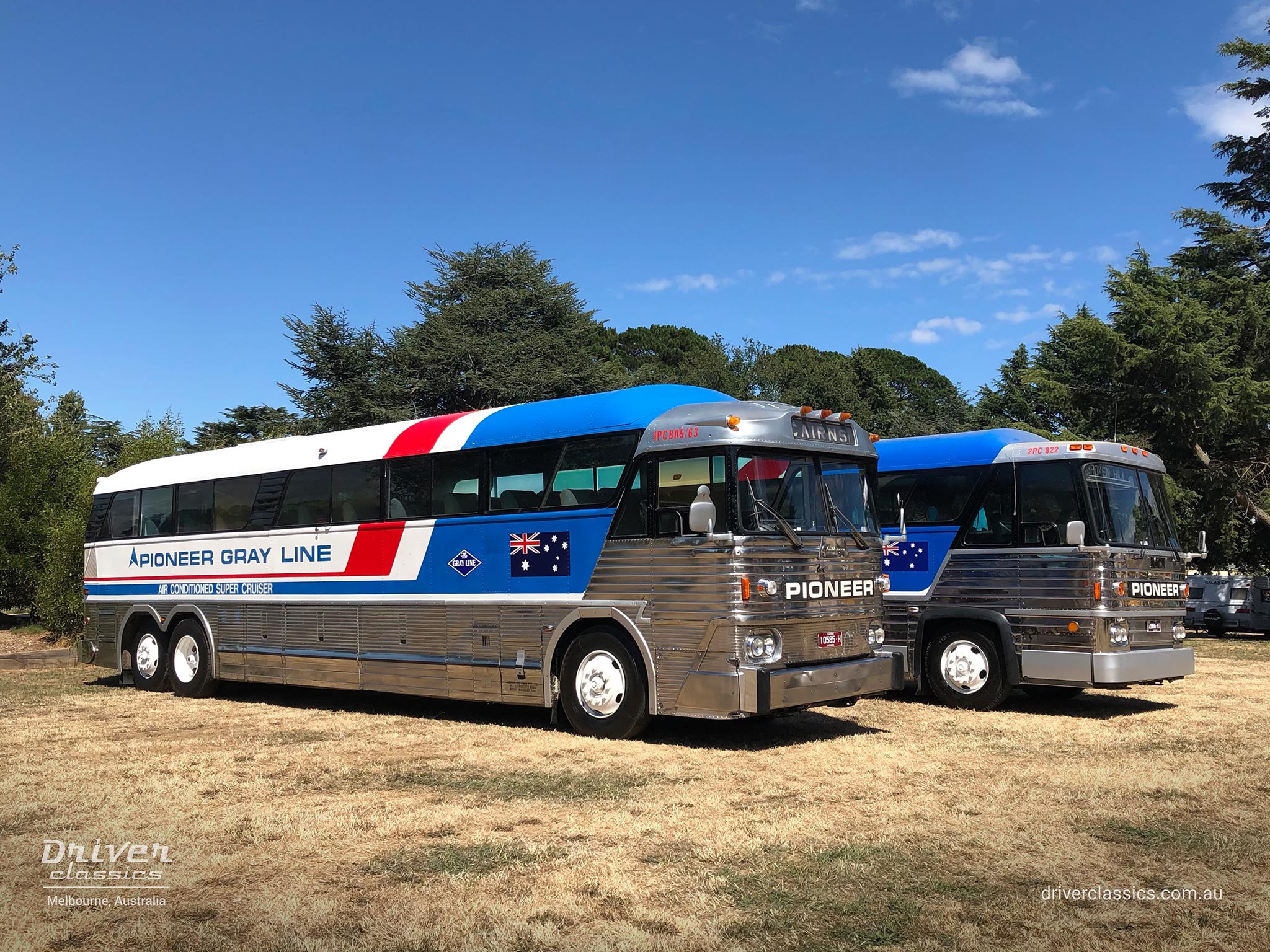 MCI MC7 bus (1972 model) with MCI MC8 bus (1976 model), Photo taken at Lancefield VIC in February 2022