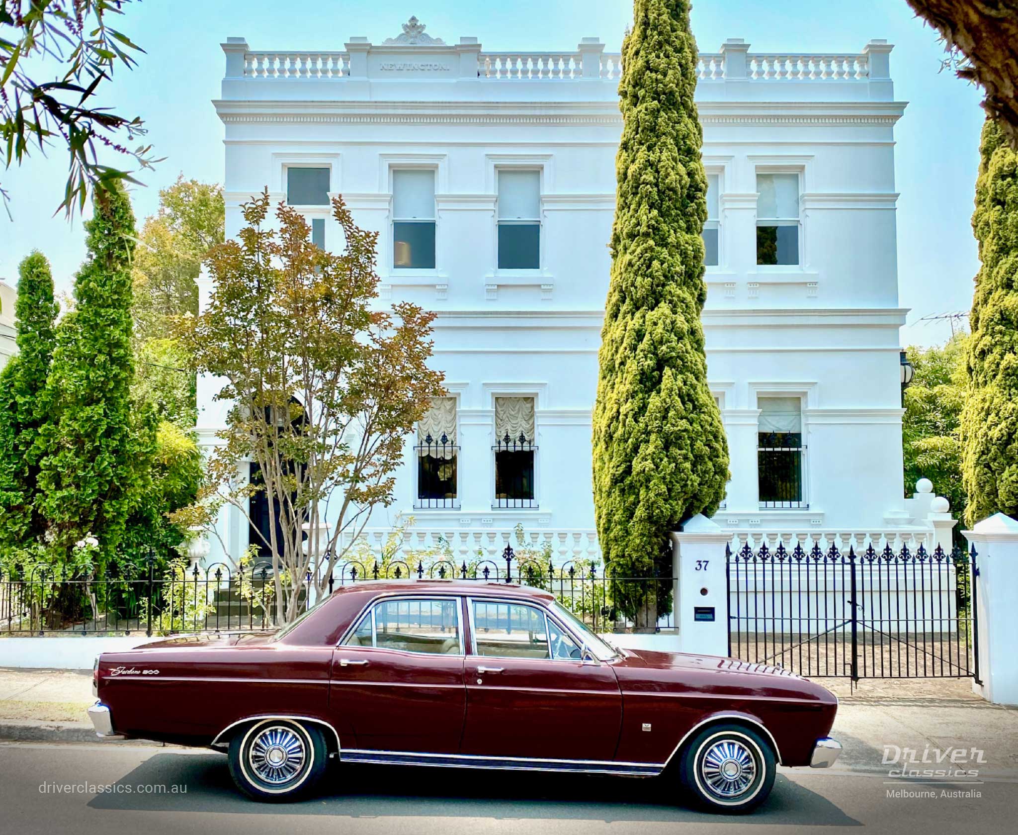 Ford Fairlane 500, 1968 version, Side profile, at georgian style house, Kew VIC, Photo taken January 2020